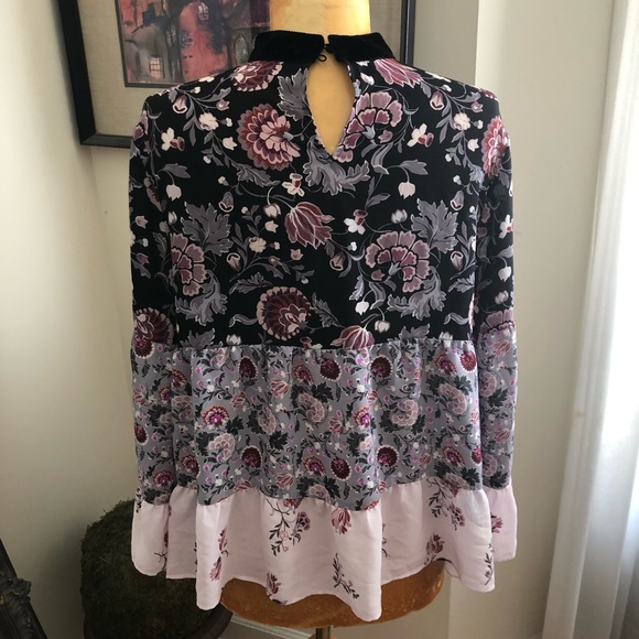 Gorgeous Loft Top Blouse M - Picture 2 of 7